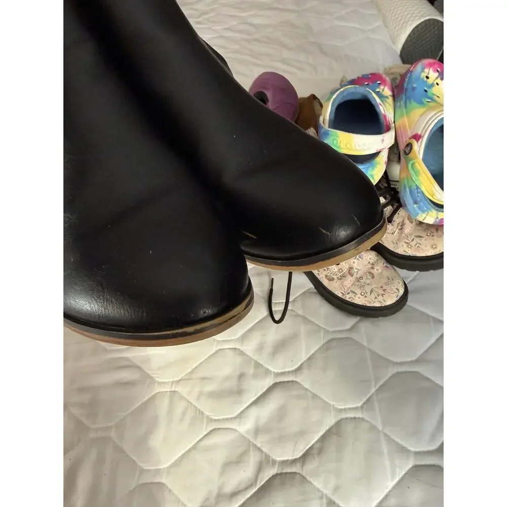 Cat & Jack black boots